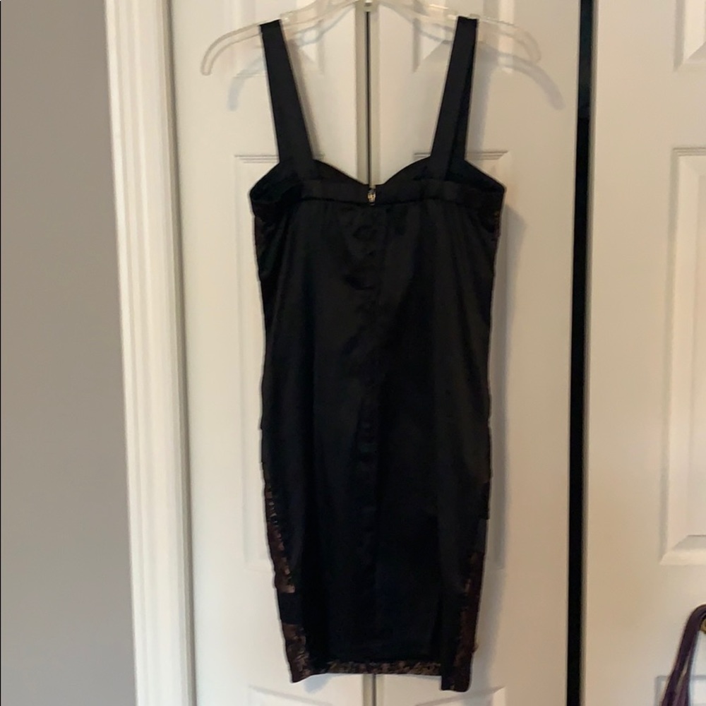 Dress - Picture 3 of 4